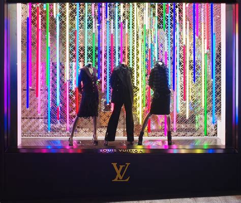 visual merchandising louis vuitton|2025 Louis Vuitton Internship .